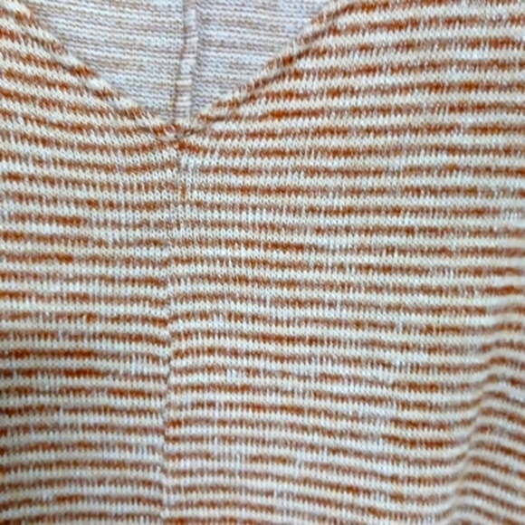 BDG V neck cream and brown striped sweater lightweight S M good condition - Picture 6 of 10